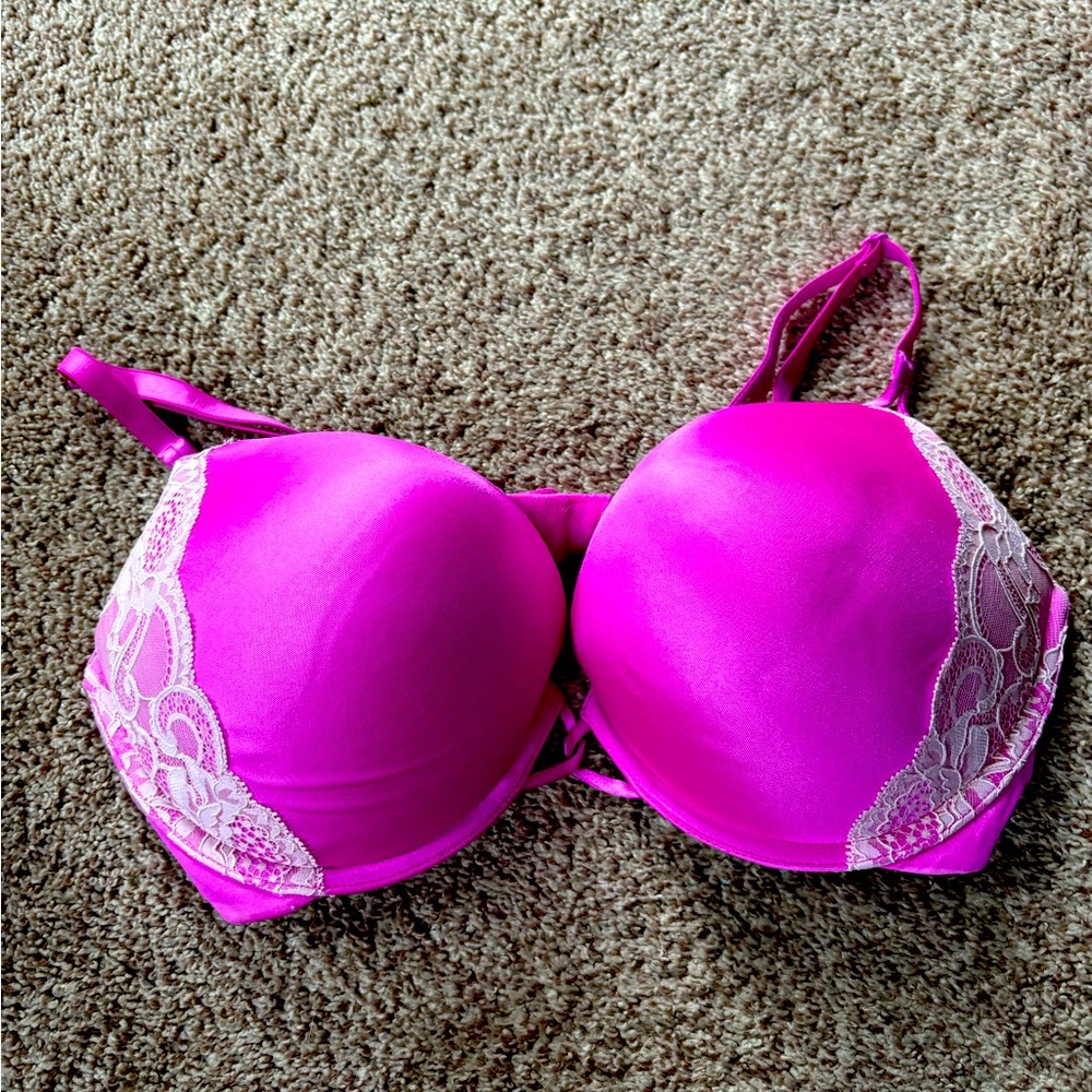 38C Victoria secret bra